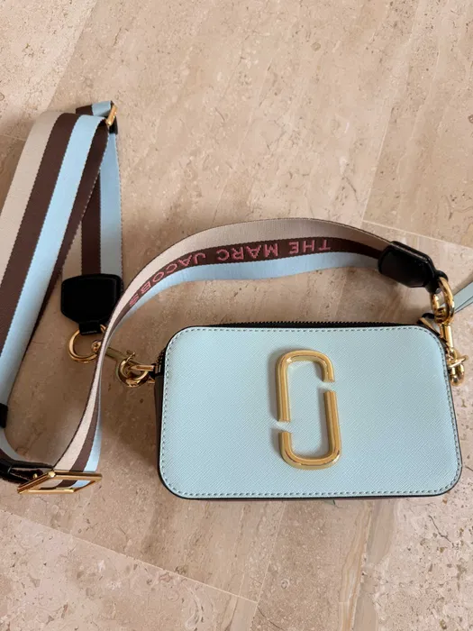 Bag photo before enhancement